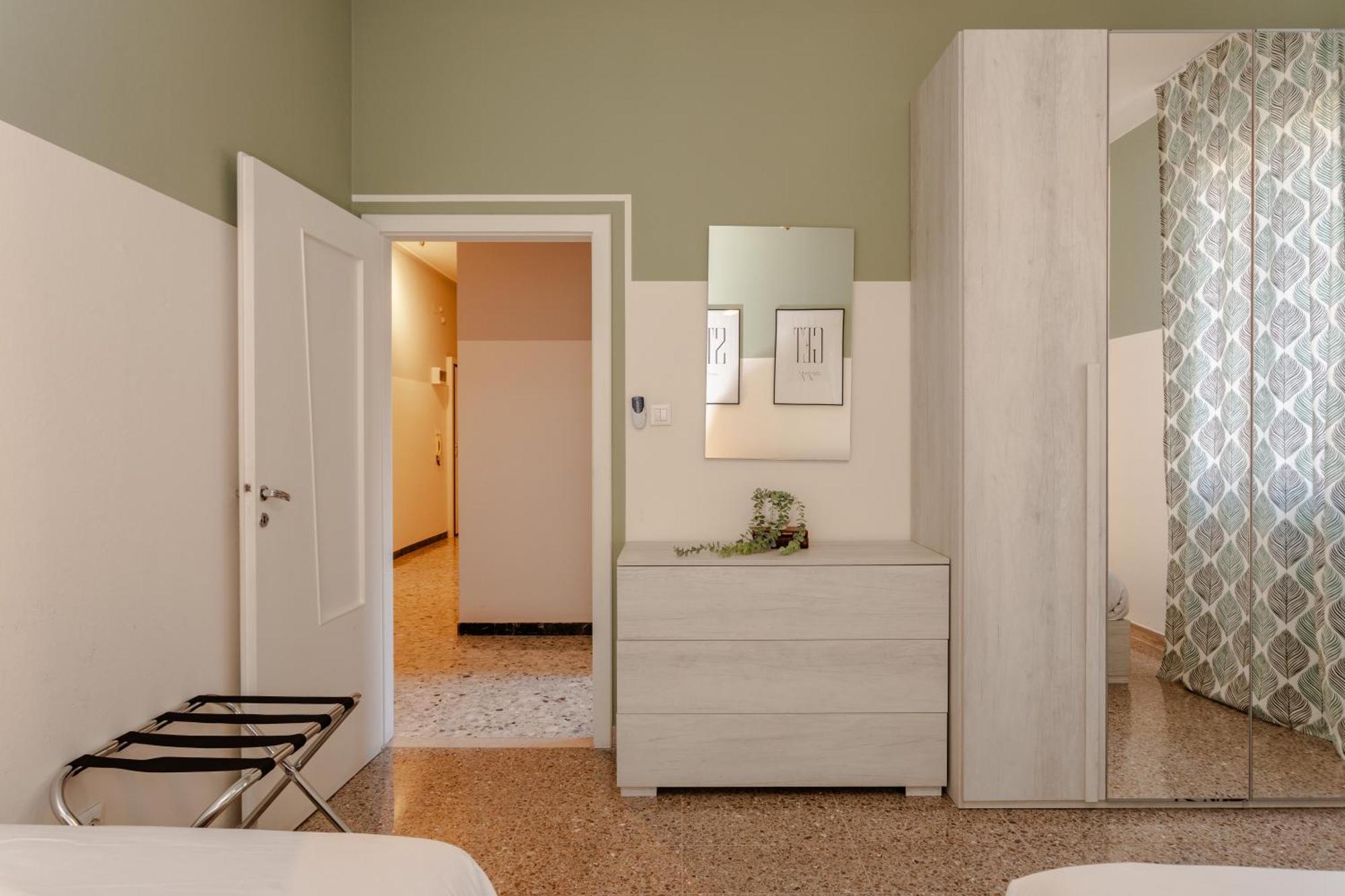 Family 3 Apartment Болоня Екстериор снимка