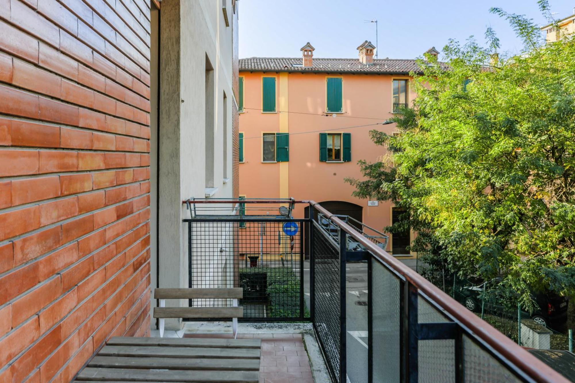 Family 3 Apartment Болоня Екстериор снимка