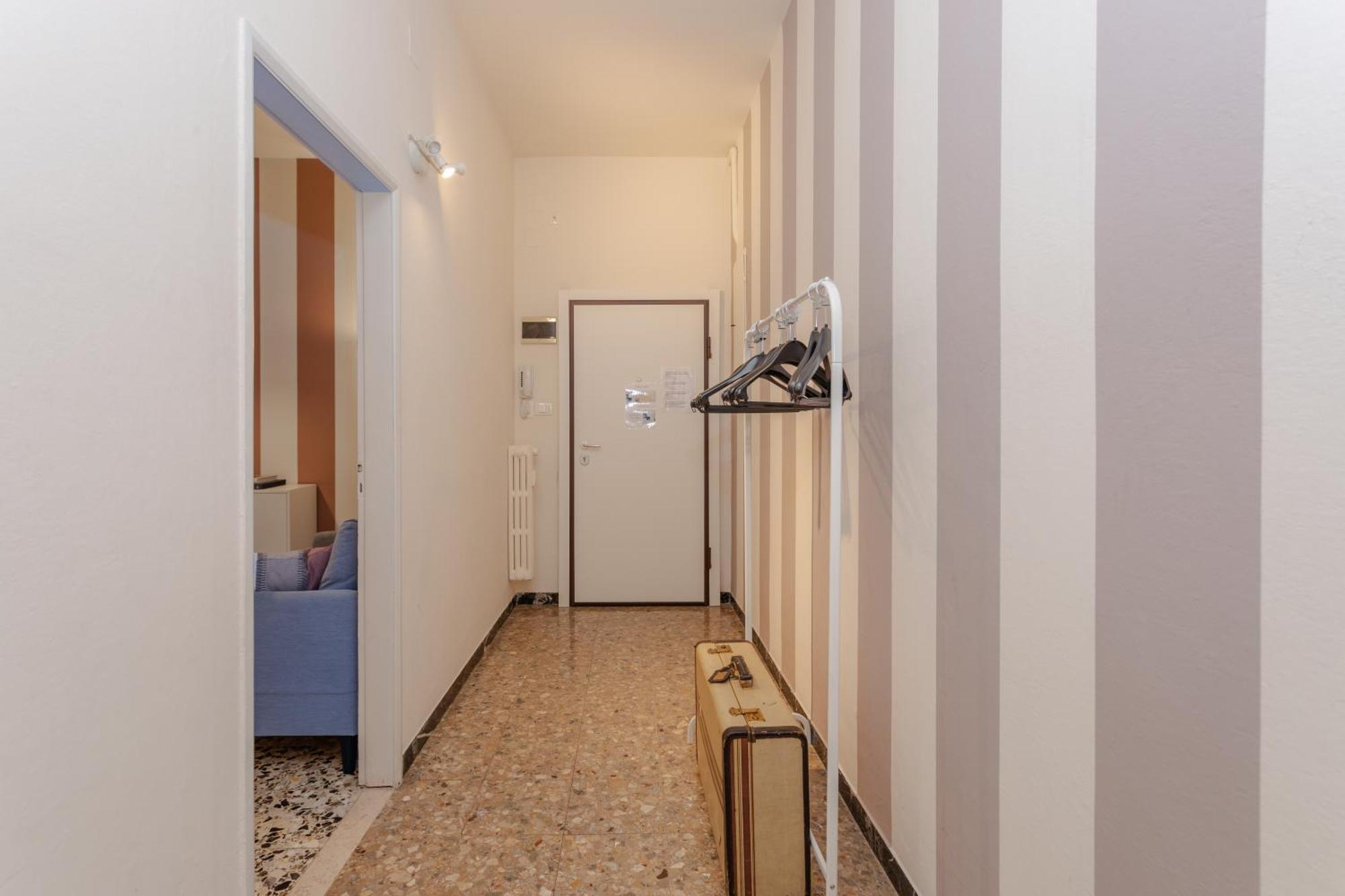 Family 3 Apartment Болоня Екстериор снимка